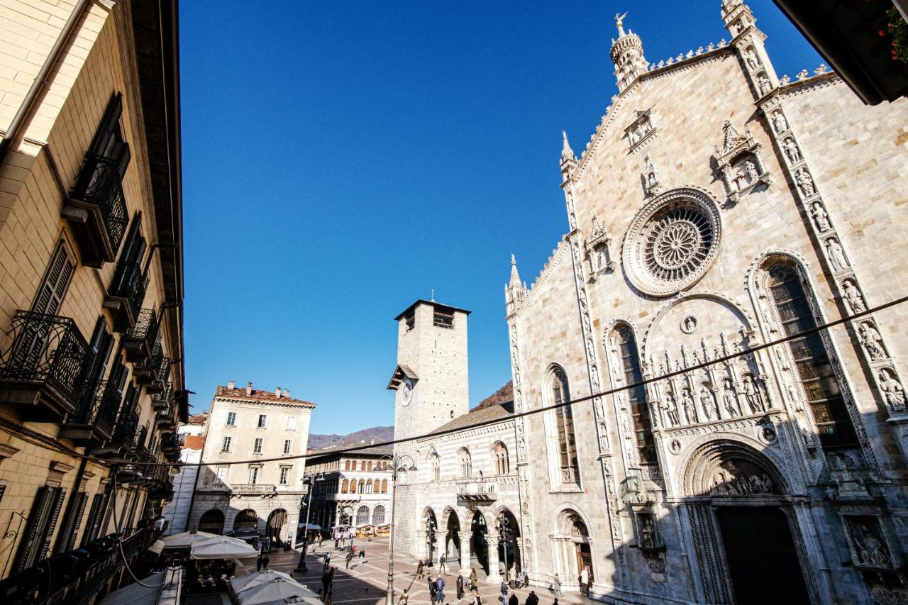 コモLa Finestra Sul Duomo - The House Of Travelersアパートメント エクステリア 写真